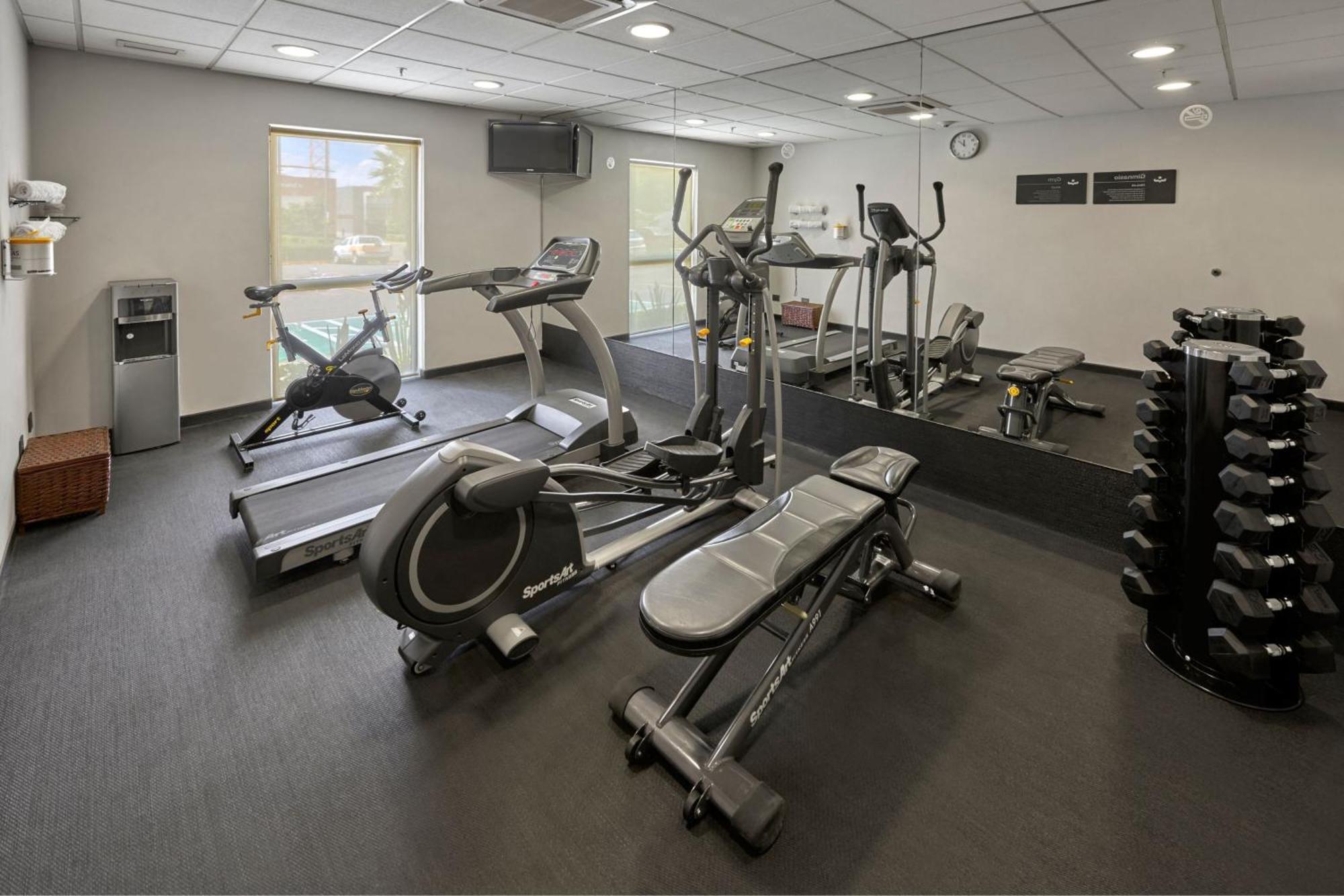 City Express Plus By Marriott Guadalajara Expo Zapopan Luaran gambar