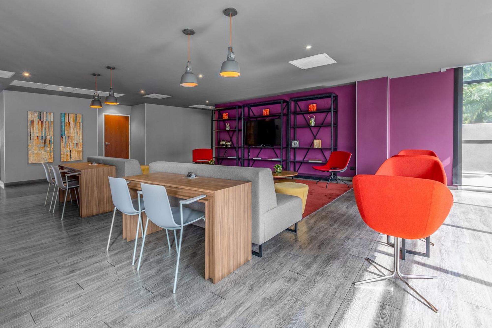 City Express Plus By Marriott Guadalajara Expo Zapopan Luaran gambar