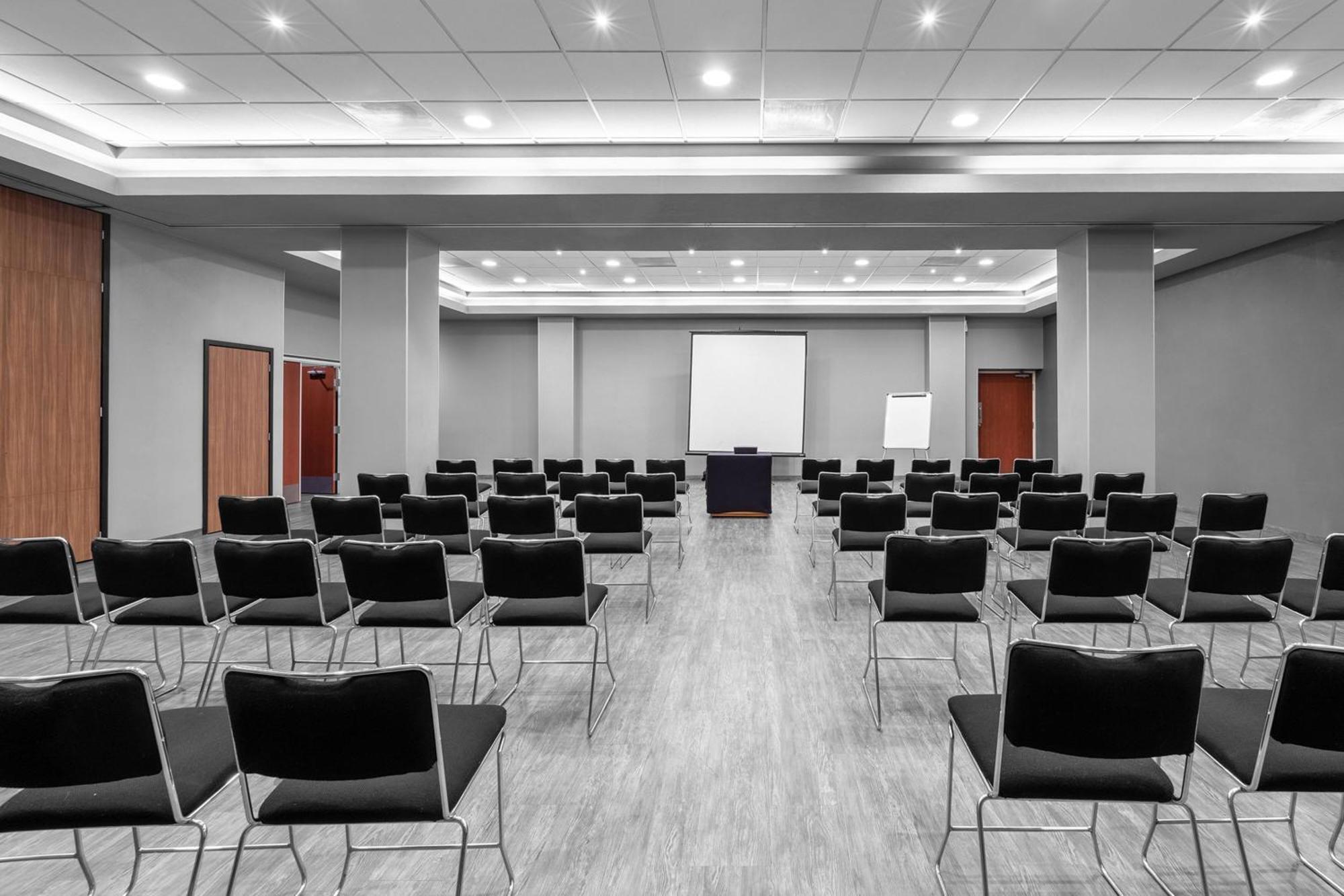 City Express Plus By Marriott Guadalajara Expo Zapopan Luaran gambar
